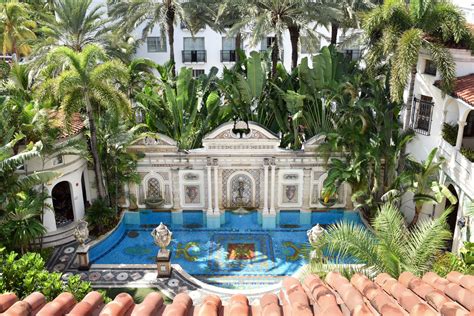 ocean drive miami versace house|gianni Versace villa.